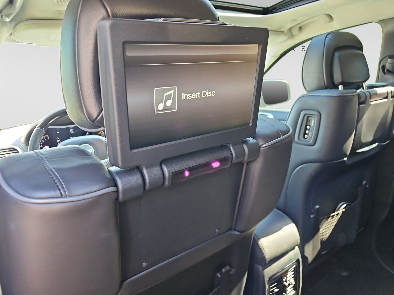 Used 2019 Jeep Grand Cherokee Summit AWD/4WD image 14