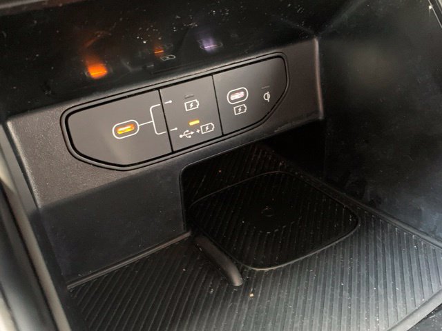 Used 2025 Kia Sorento S AWD/4WD image 19