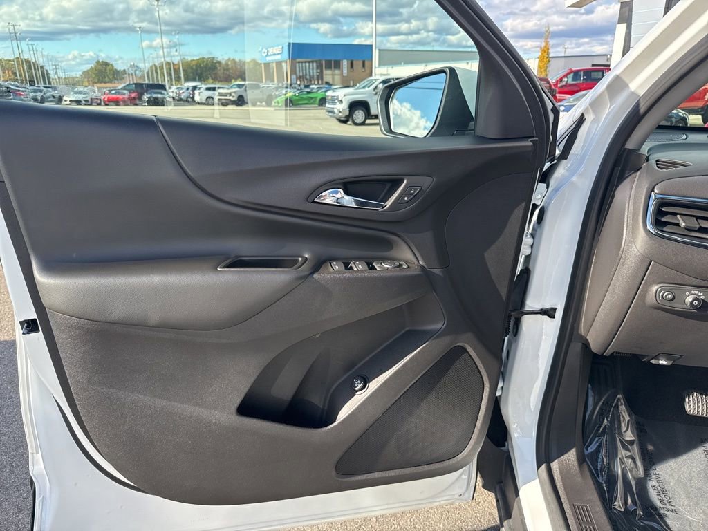 Used 2024 Chevrolet Equinox LT image 26