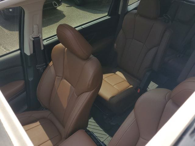 Certified 2025 Subaru Ascent Touring w/ Popular Package #1 AWD/4WD image 37