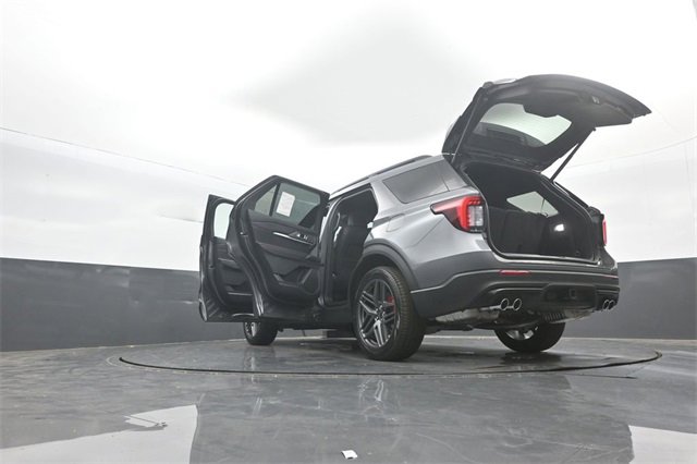 New 2026 Ford Explorer ST image 39