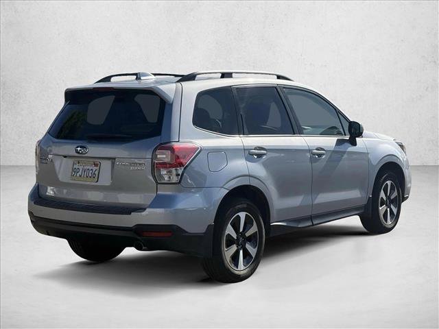 Used 2017 Subaru Forester 2.5i Premium w/ All-Weather Package AWD/4WD image 5