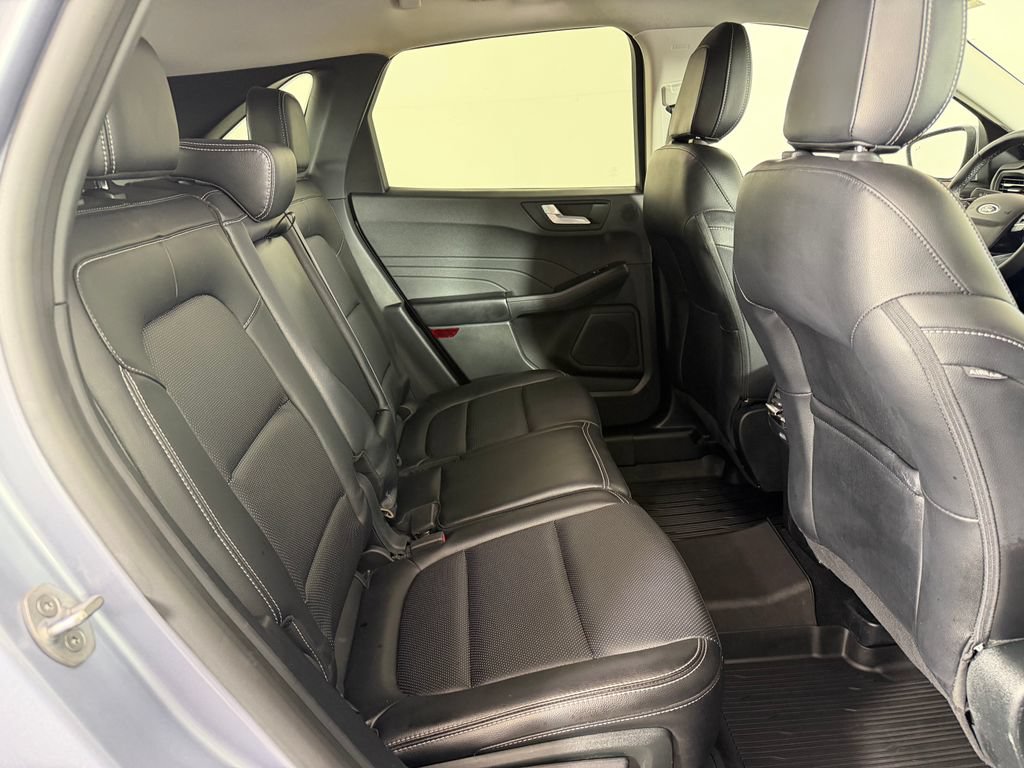Used 2022 Ford Escape SEL w/ Technology Package AWD/4WD image 21
