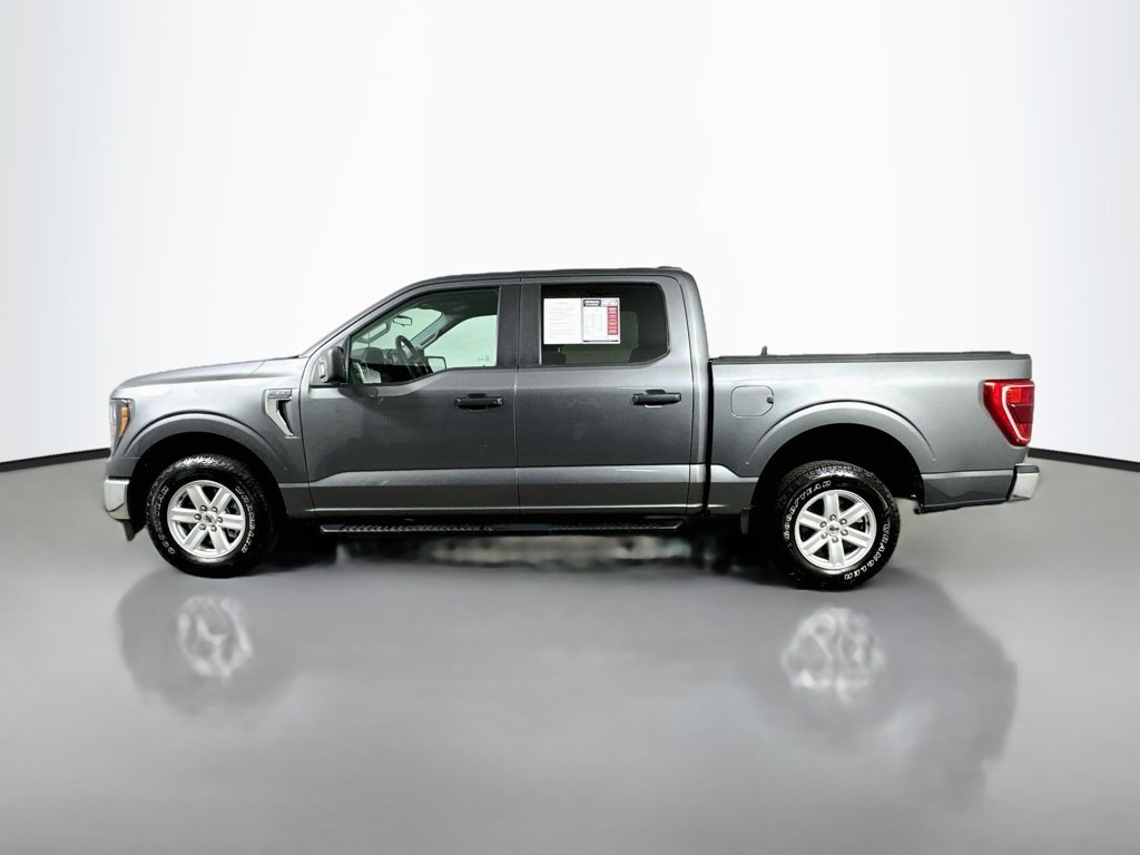 Used 2023 Ford F150 XLT w/ Trailer Tow Package RWD image 5