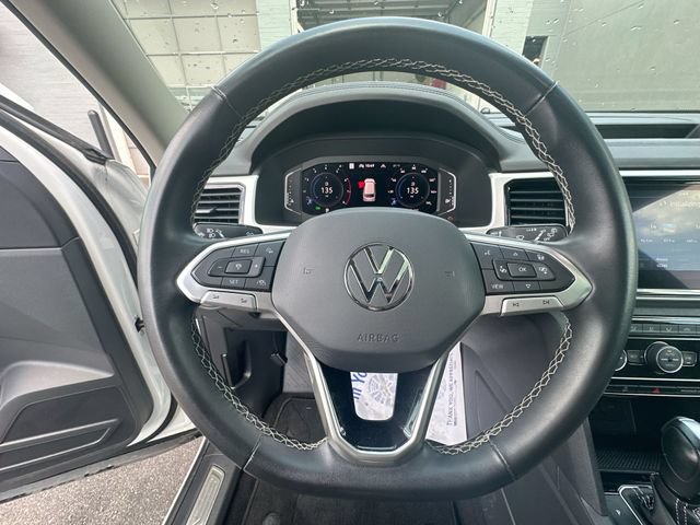 Used 2022 Volkswagen Atlas SEL AWD/4WD image 16