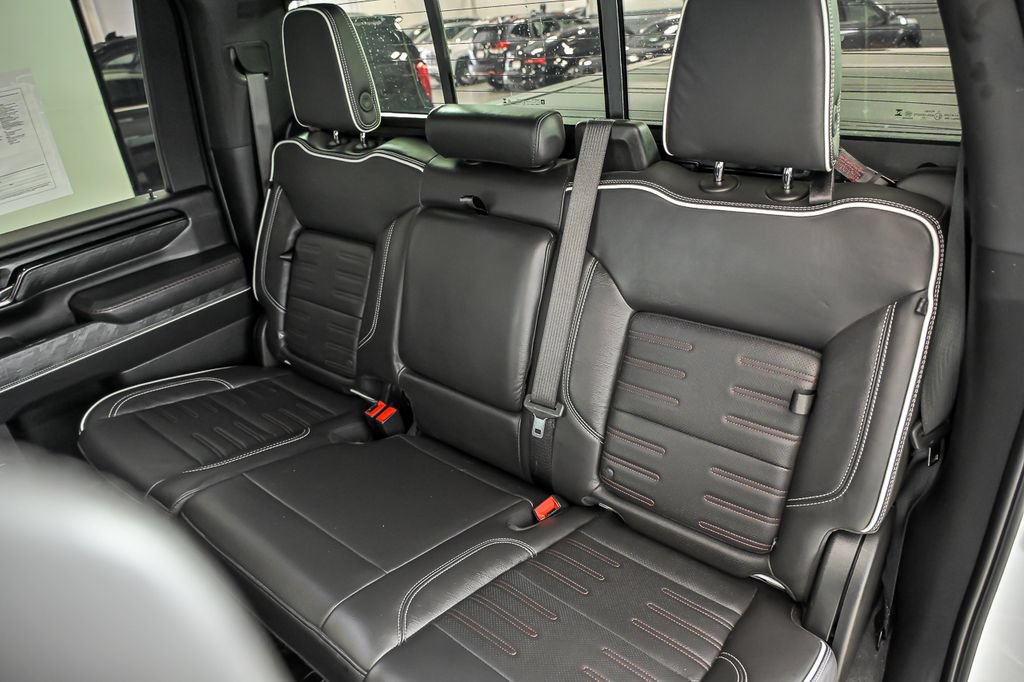 Used 2024 GMC Sierra 2500 AT4X w/ Snow Plow Prep/Camper Package AWD/4WD image 16