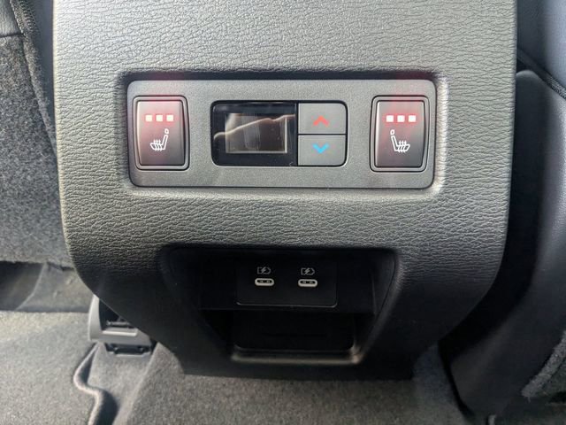 New 2026 Mitsubishi Outlander SEL FWD image 18