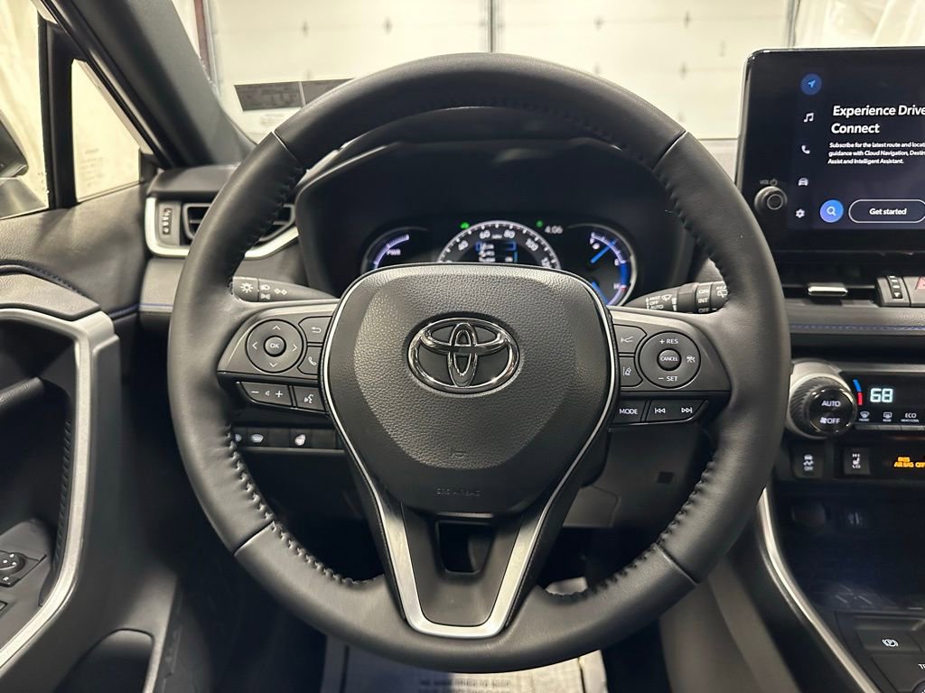 Used 2025 Toyota RAV4 XSE w/ Weather Package AWD/4WD image 18