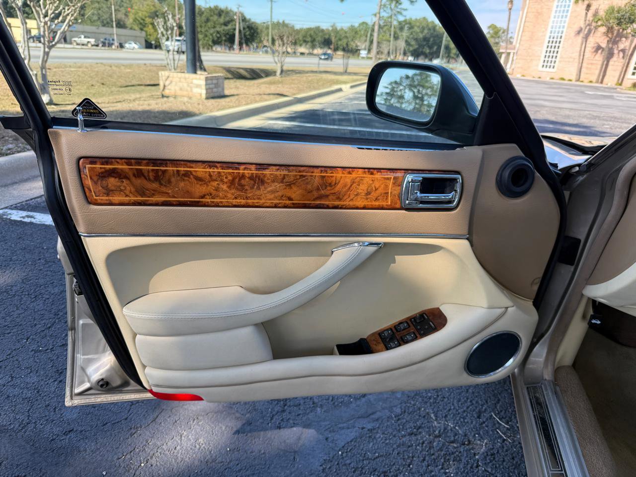 Used 1997 Jaguar XJ Vanden Plas Vanden Plas image 13