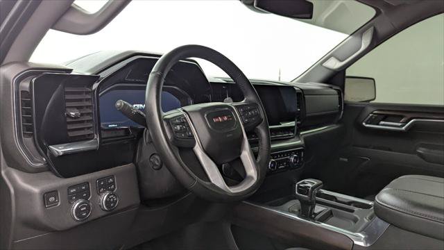 Used 2023 GMC Sierra 1500 SLT AWD/4WD image 23