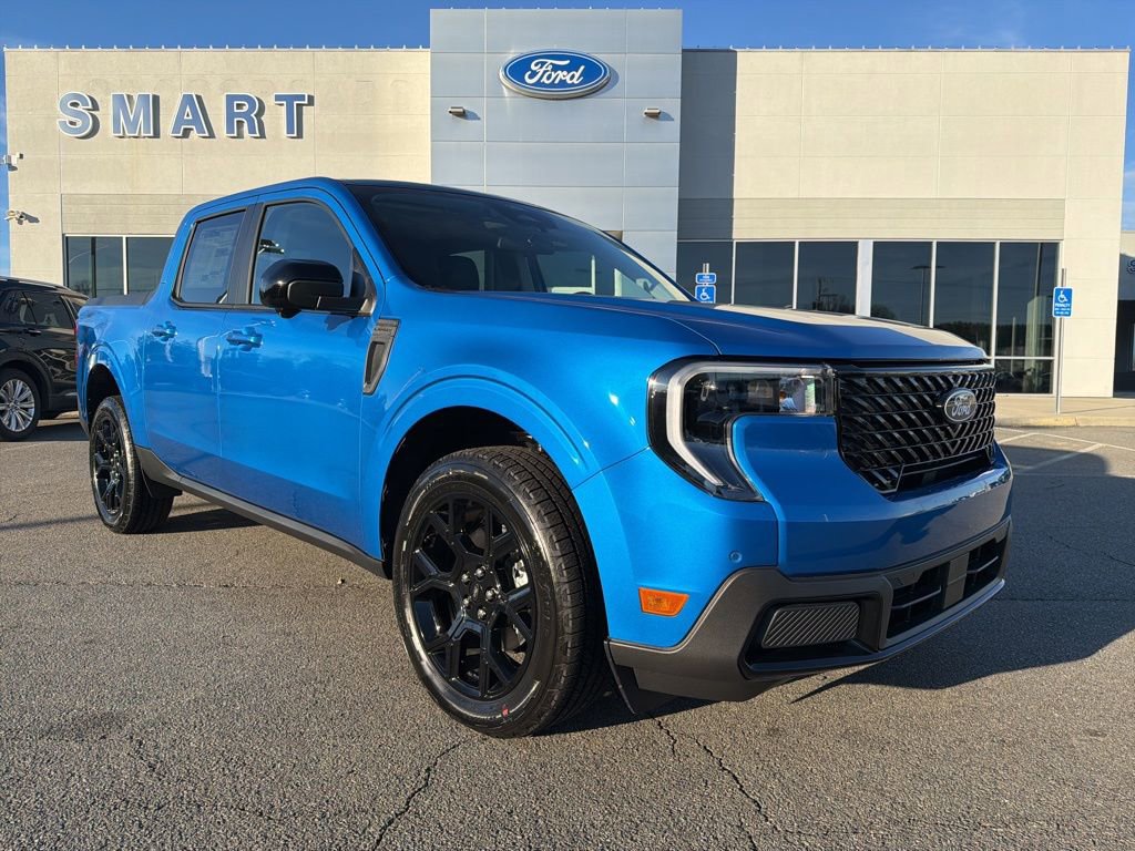 New 2026 Ford Maverick Lariat w/ Black Appearance Package