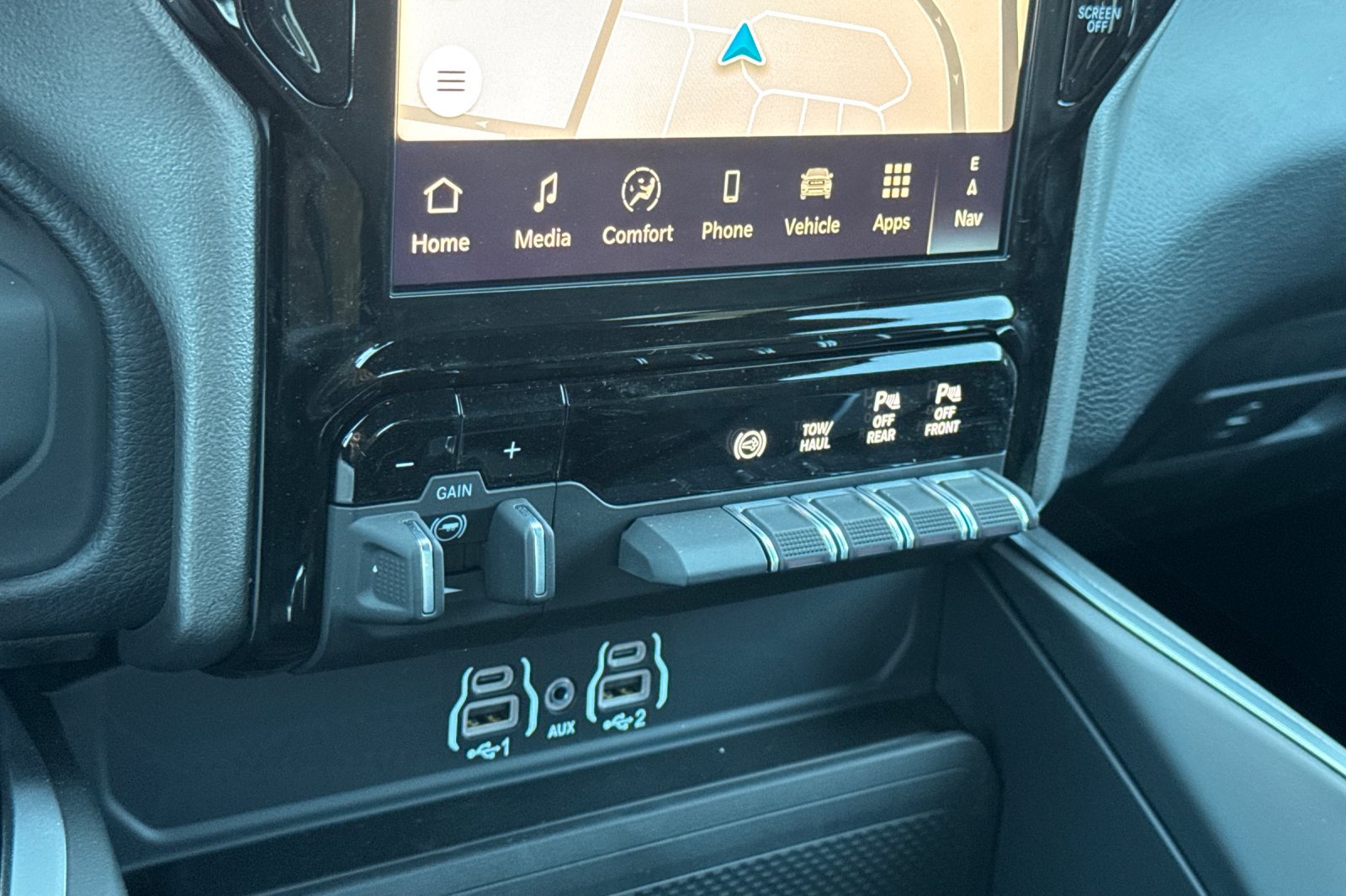 New 2026 RAM 3500 Big Horn AWD/4WD image 19