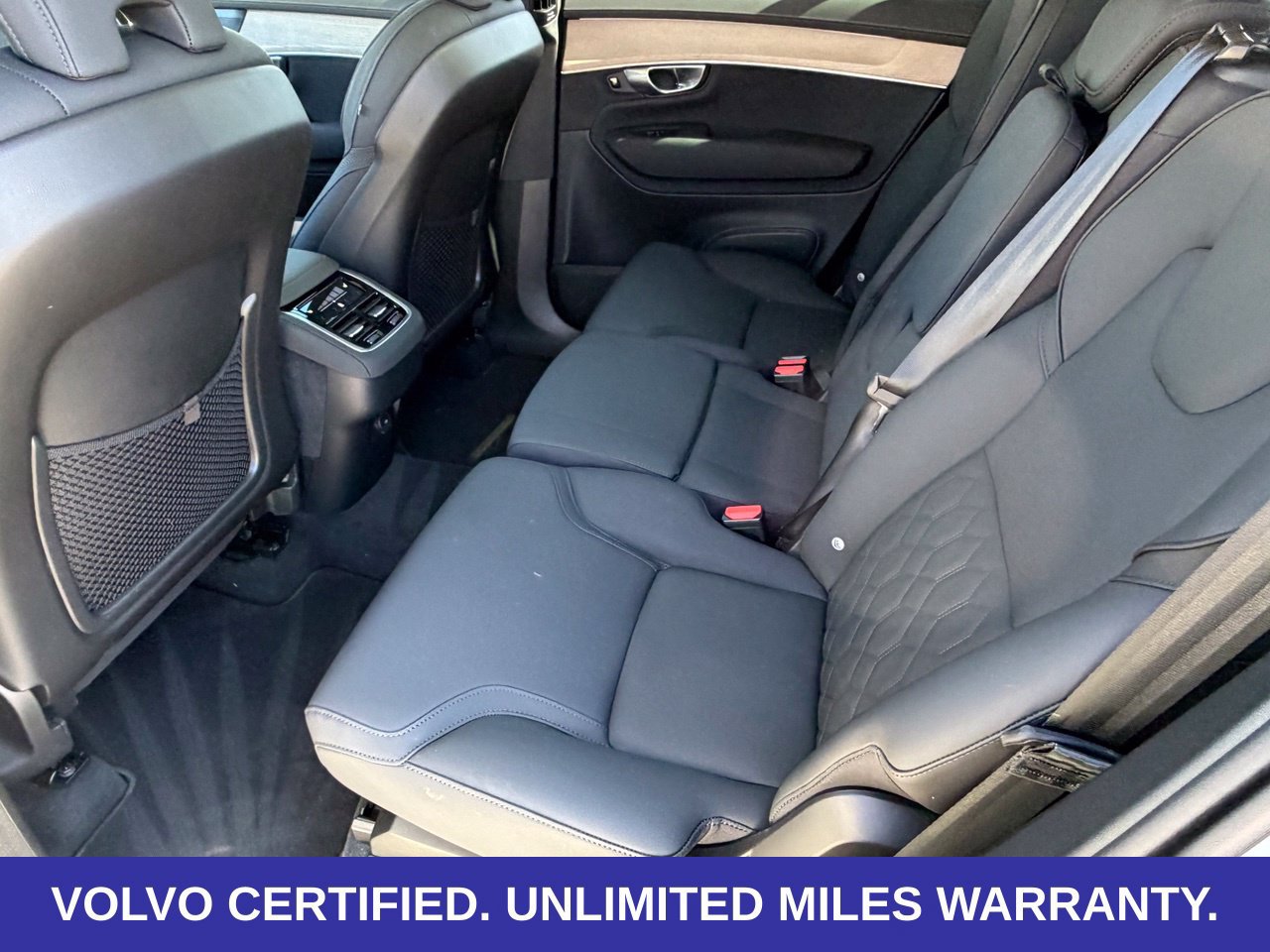 Certified 2026 Volvo XC90 B6 Plus AWD/4WD image 37