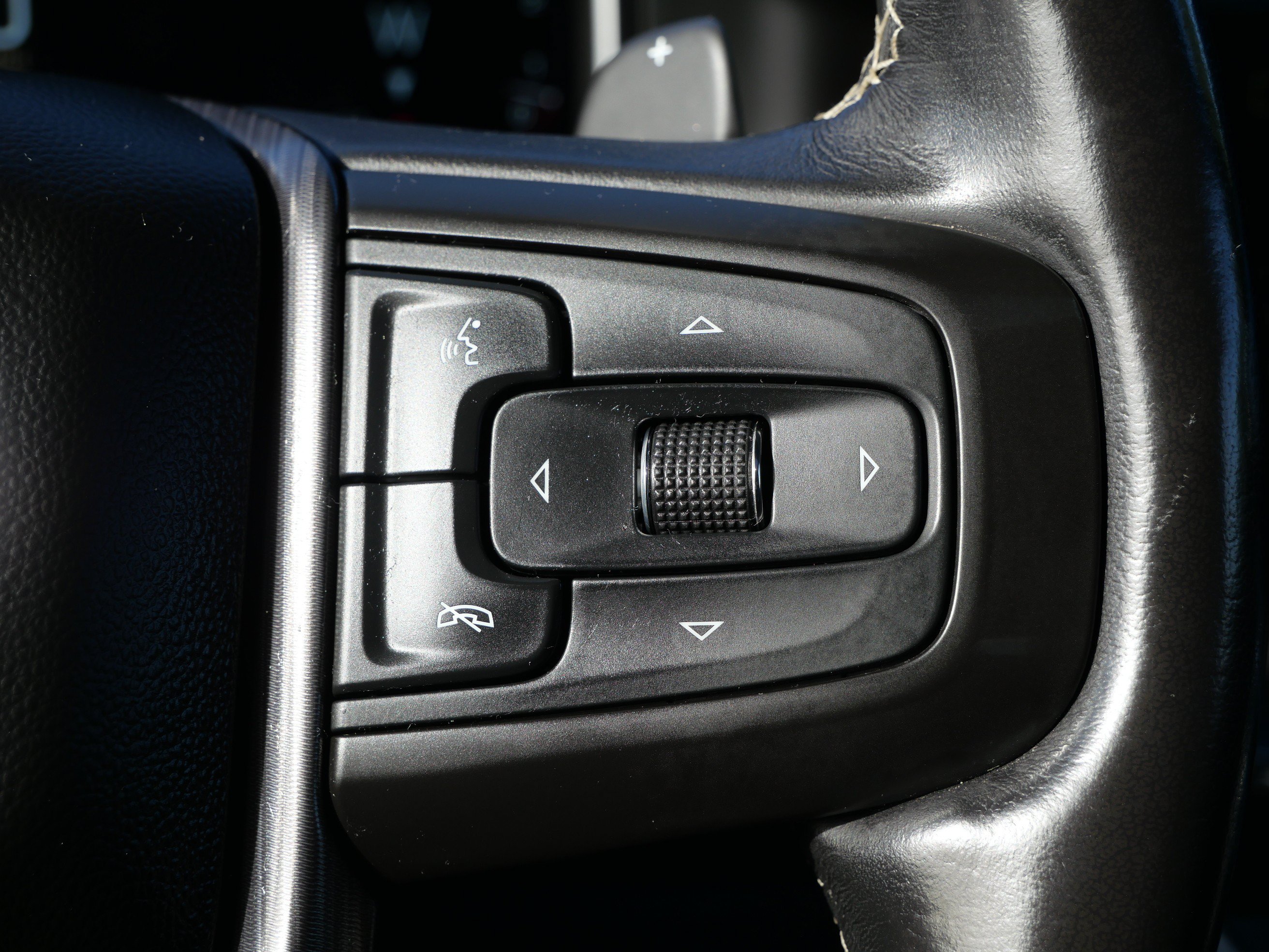 Used 2023 GMC Sierra 1500 Denali Ultimate AWD/4WD image 24