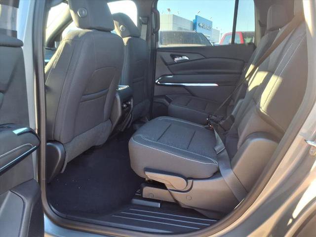 New 2026 Chevrolet Traverse LT image 16