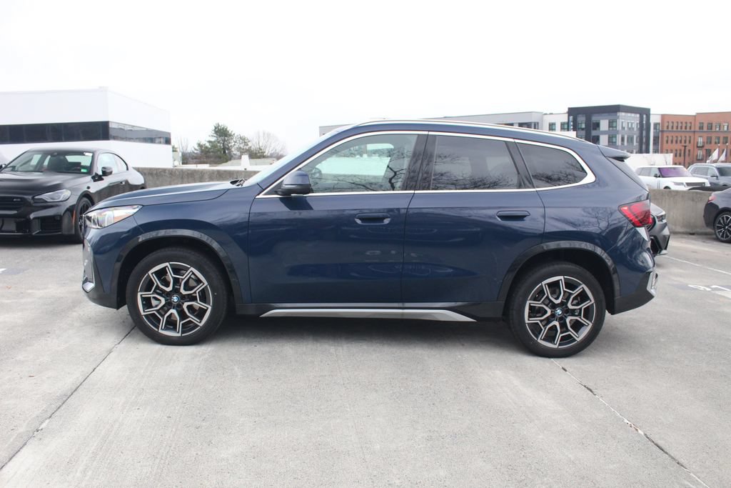 Used 2026 BMW X1 xDrive28i w/ Technology Package AWD/4WD image 4