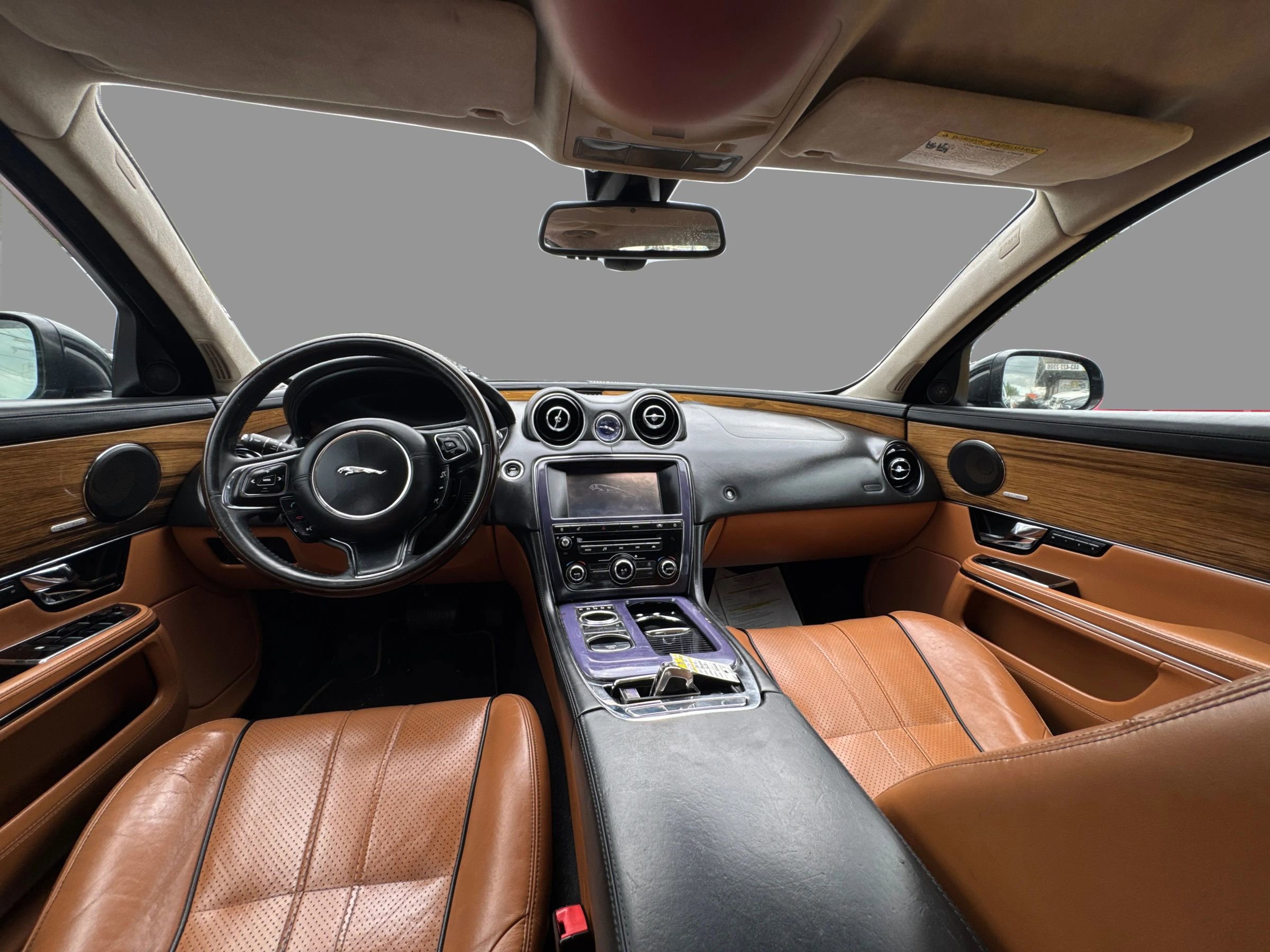 Used 2011 Jaguar XJ Supercharged image 21