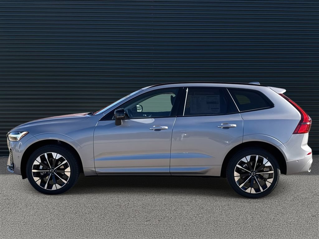 Used 2026 Volvo XC60 B5 Plus w/ Protection Package Premier AWD/4WD image 8