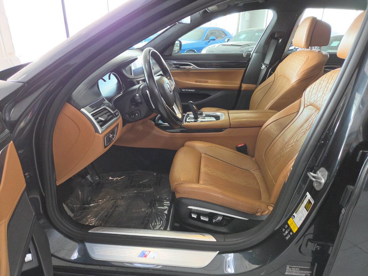 Used 2016 BMW 750i xDrive image 14