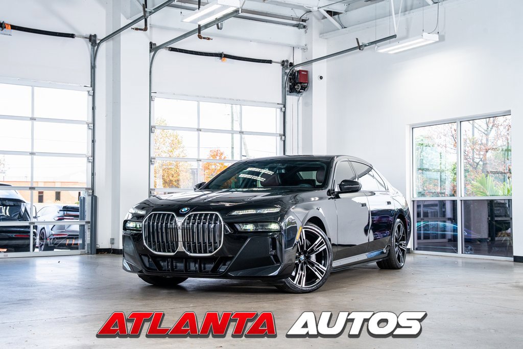 Used 2023 BMW i7 xDrive60 w/ Executive Package 2