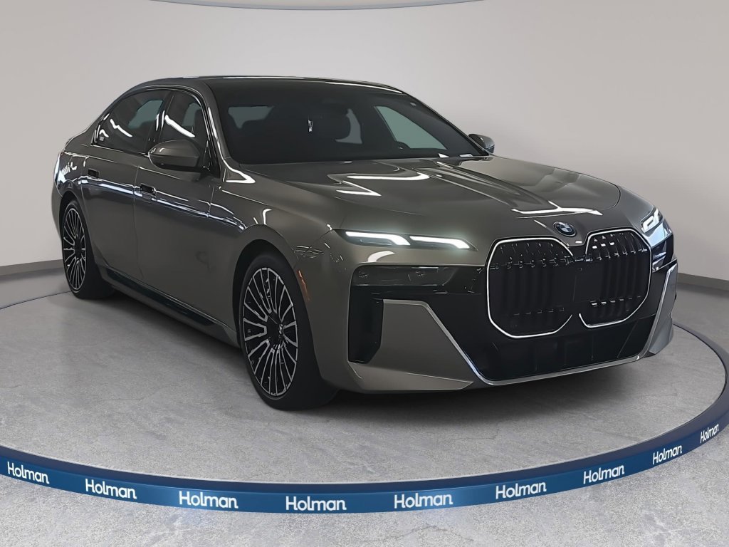 New 2026 BMW 750e xDrive w/ Premium Package AWD/4WD image 3