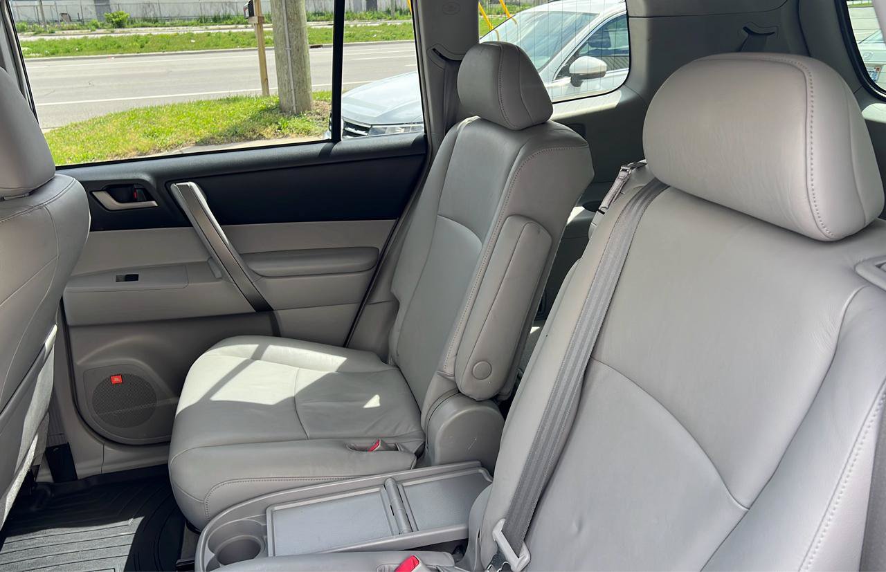 Used 2008 Toyota Highlander Sport AWD/4WD image 13