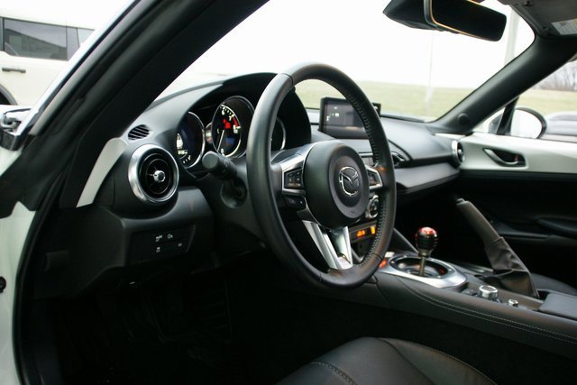 Used 2024 MAZDA MX-5 Miata Grand Touring w/ Weather Package image 15