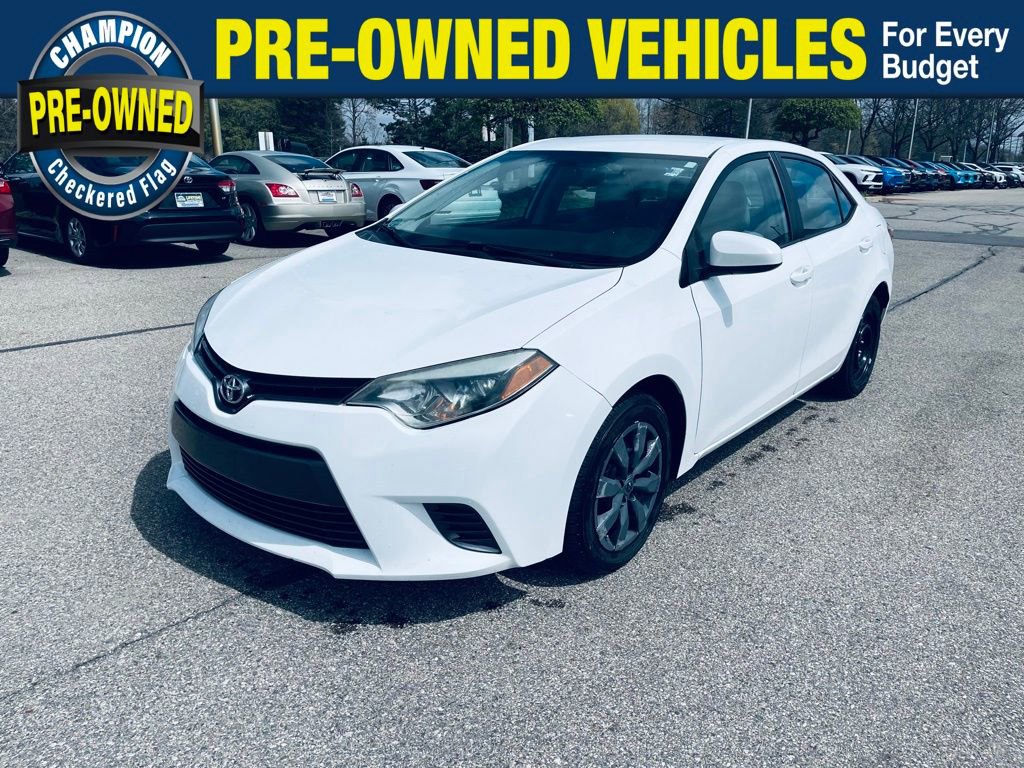 Used 2016 Toyota Corolla LE image 1