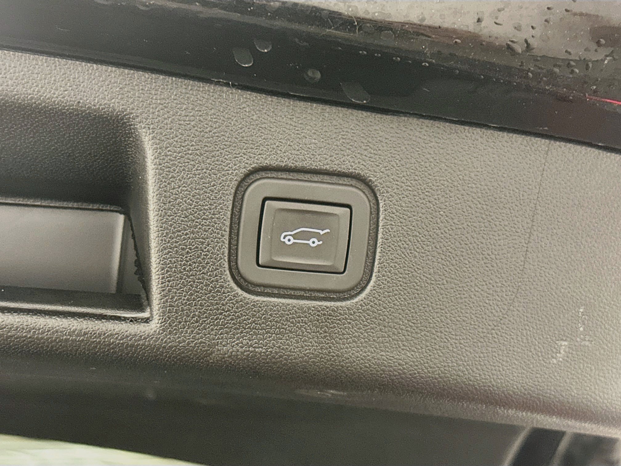 Used 2024 Chevrolet Blazer EV LT AWD/4WD image 30