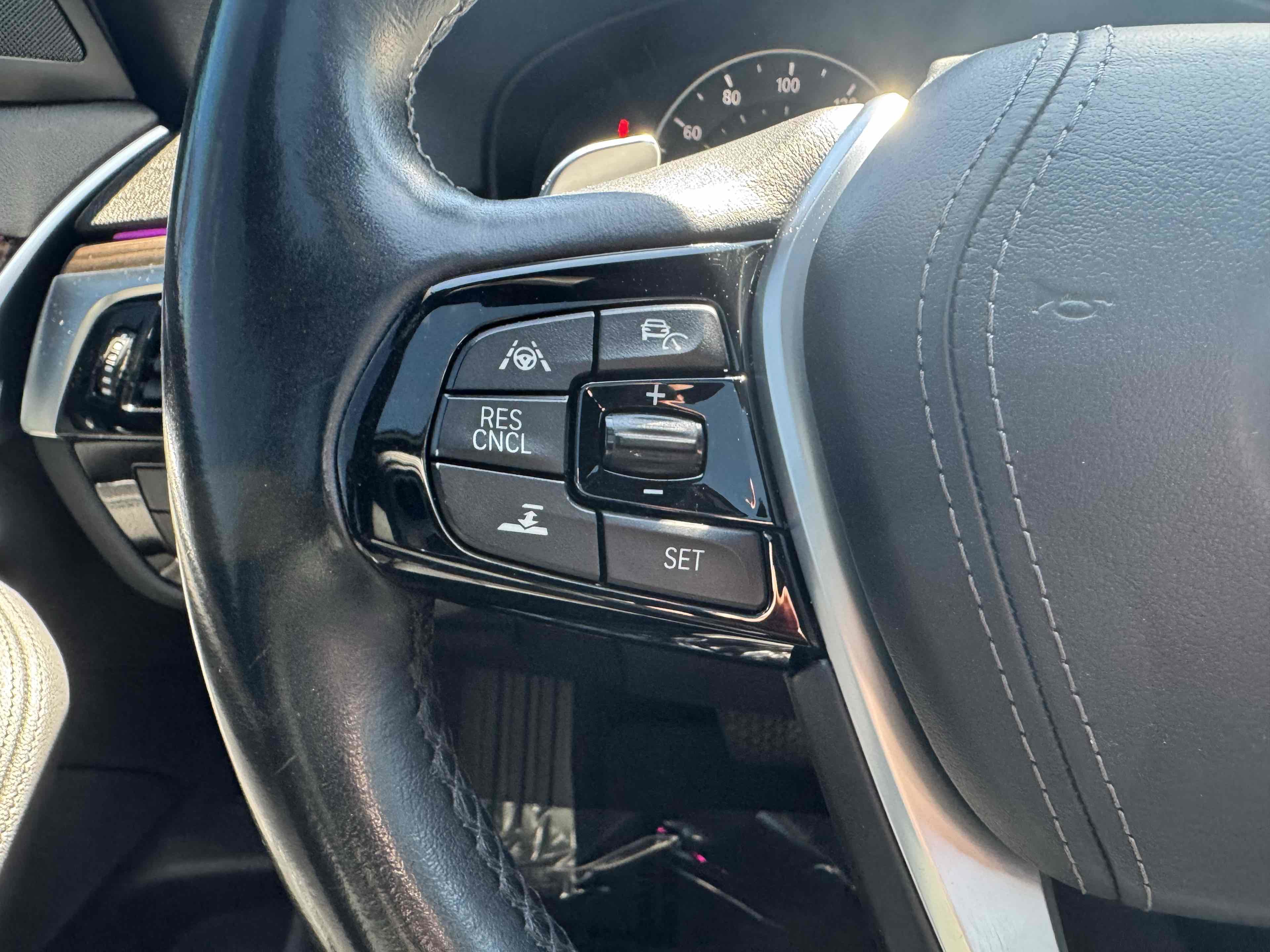 Used 2018 BMW 540i image 21