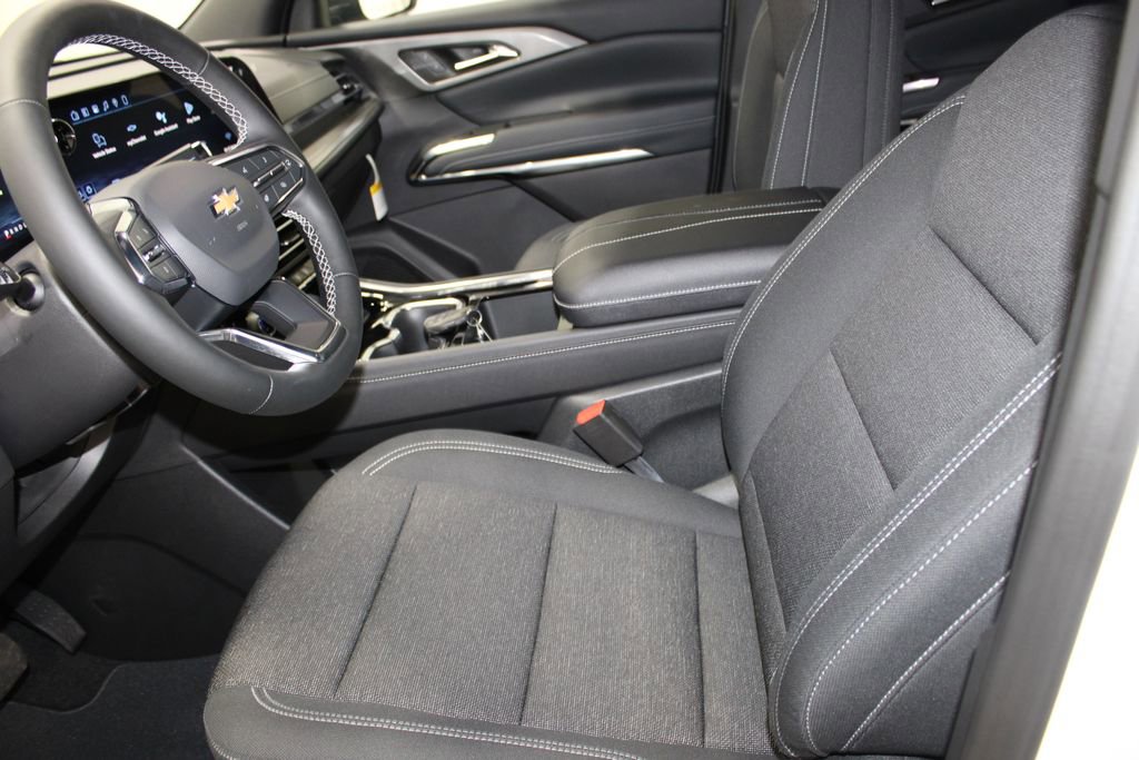 New 2026 Chevrolet Traverse LT image 12