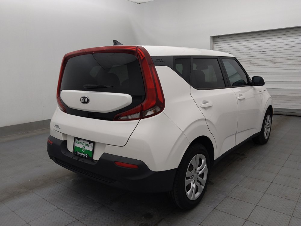 Used 2021 Kia Soul LX image 9