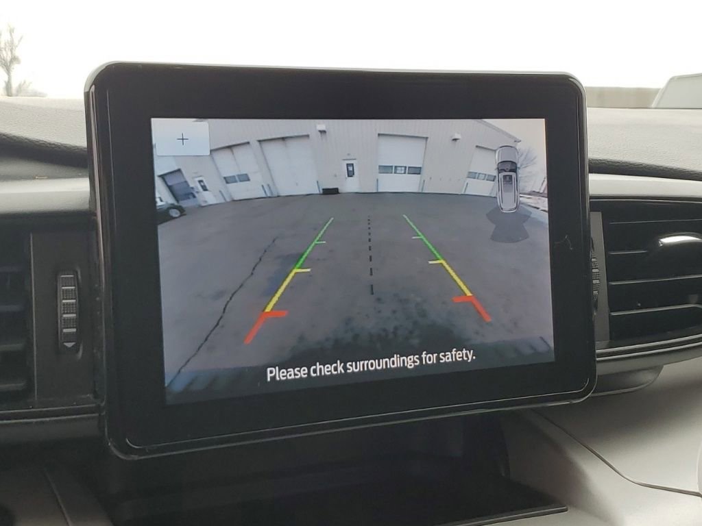 Used 2020 Ford Explorer XLT w/ Comfort Package image 18