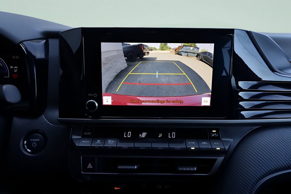 Used 2025 Toyota Camry SE FWD image 36