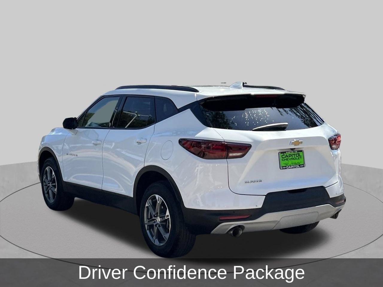 Used 2024 Chevrolet Blazer LT w/ Convenience Package FWD image 3