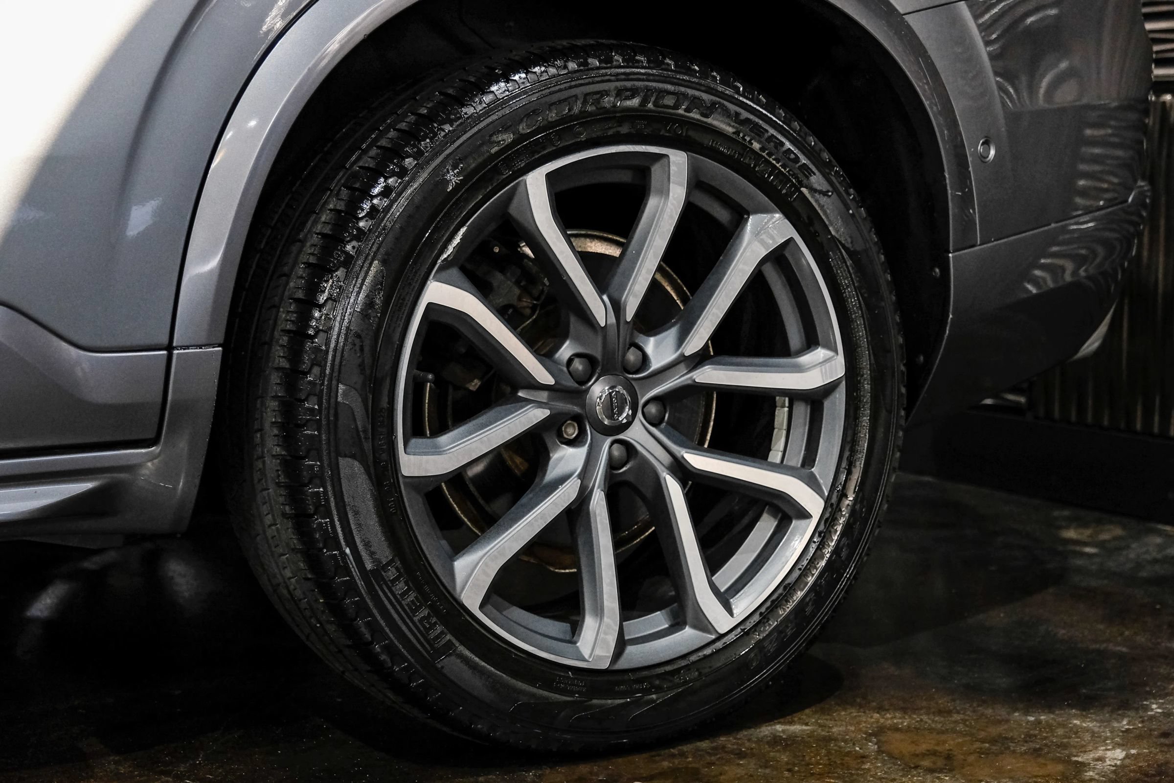 Used 2017 Volvo XC90 T6 Momentum w/ Convenience Package AWD/4WD image 61