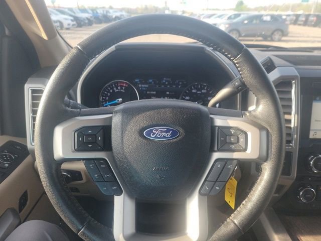 Used 2017 Ford F250 Lariat w/ Chrome Package image 19