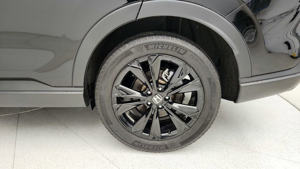 Used 2023 Honda CR-V Sport Touring image 9