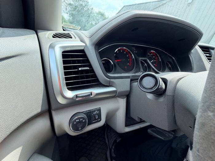 Used 2014 GMC Acadia SLE FWD image 38
