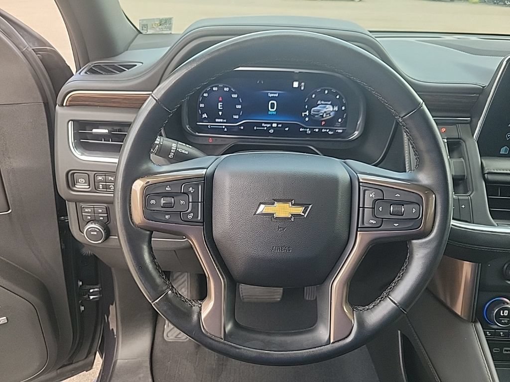 Used 2023 Chevrolet Suburban High Country AWD/4WD image 25