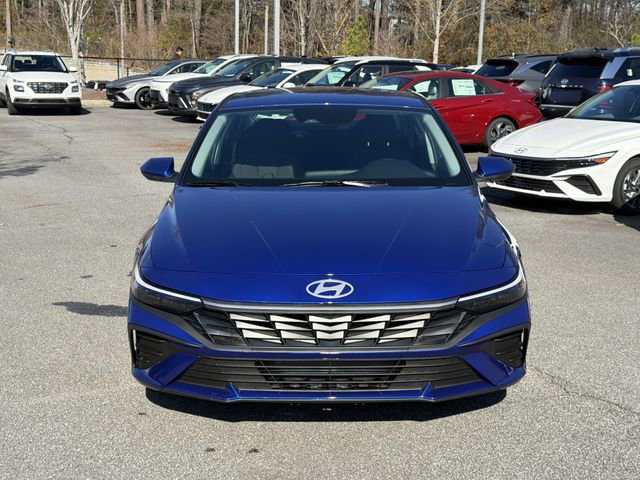 New 2026 Hyundai Elantra SE image 2