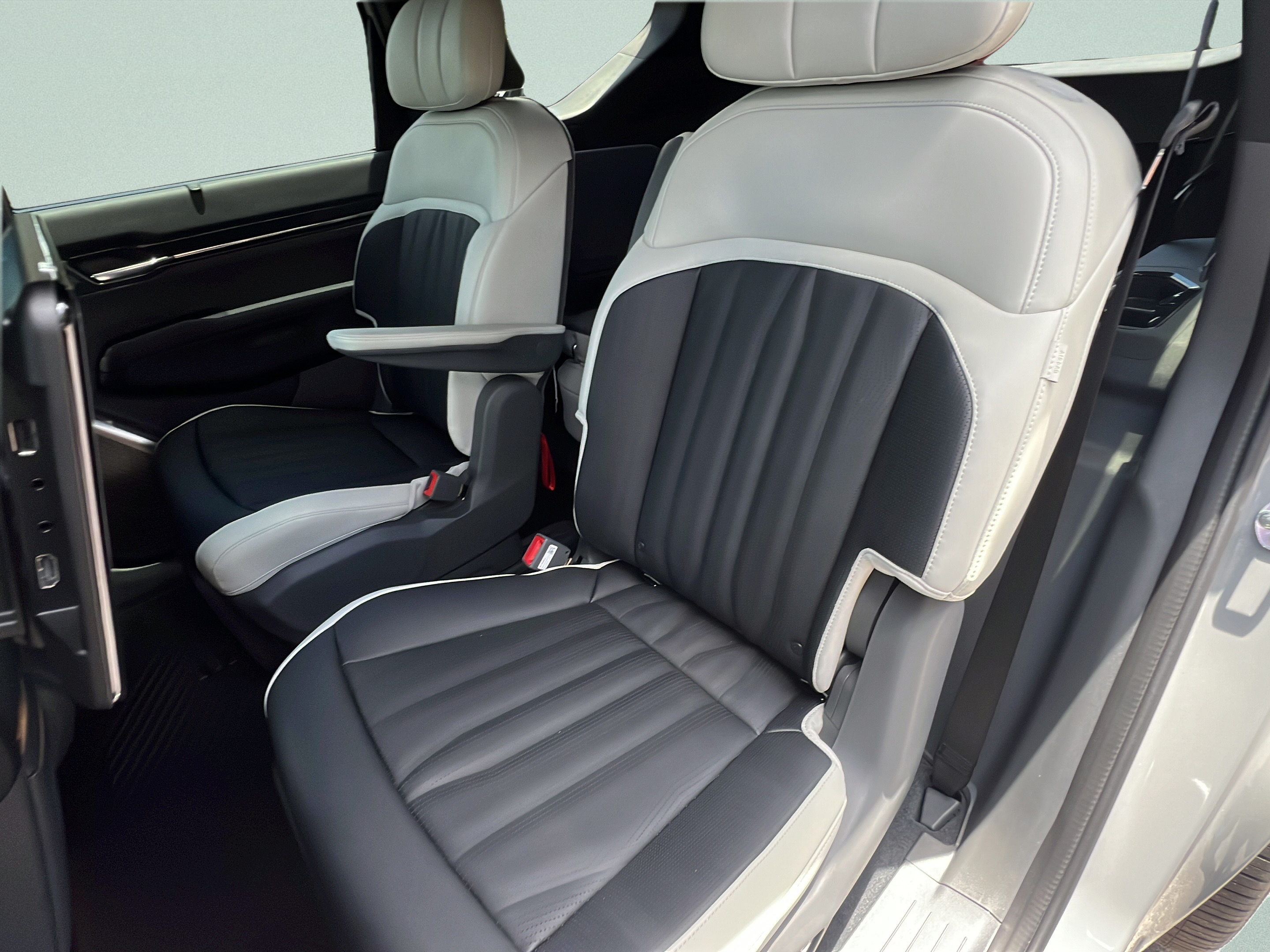 New 2026 Kia EV9 GT-Line AWD/4WD image 10