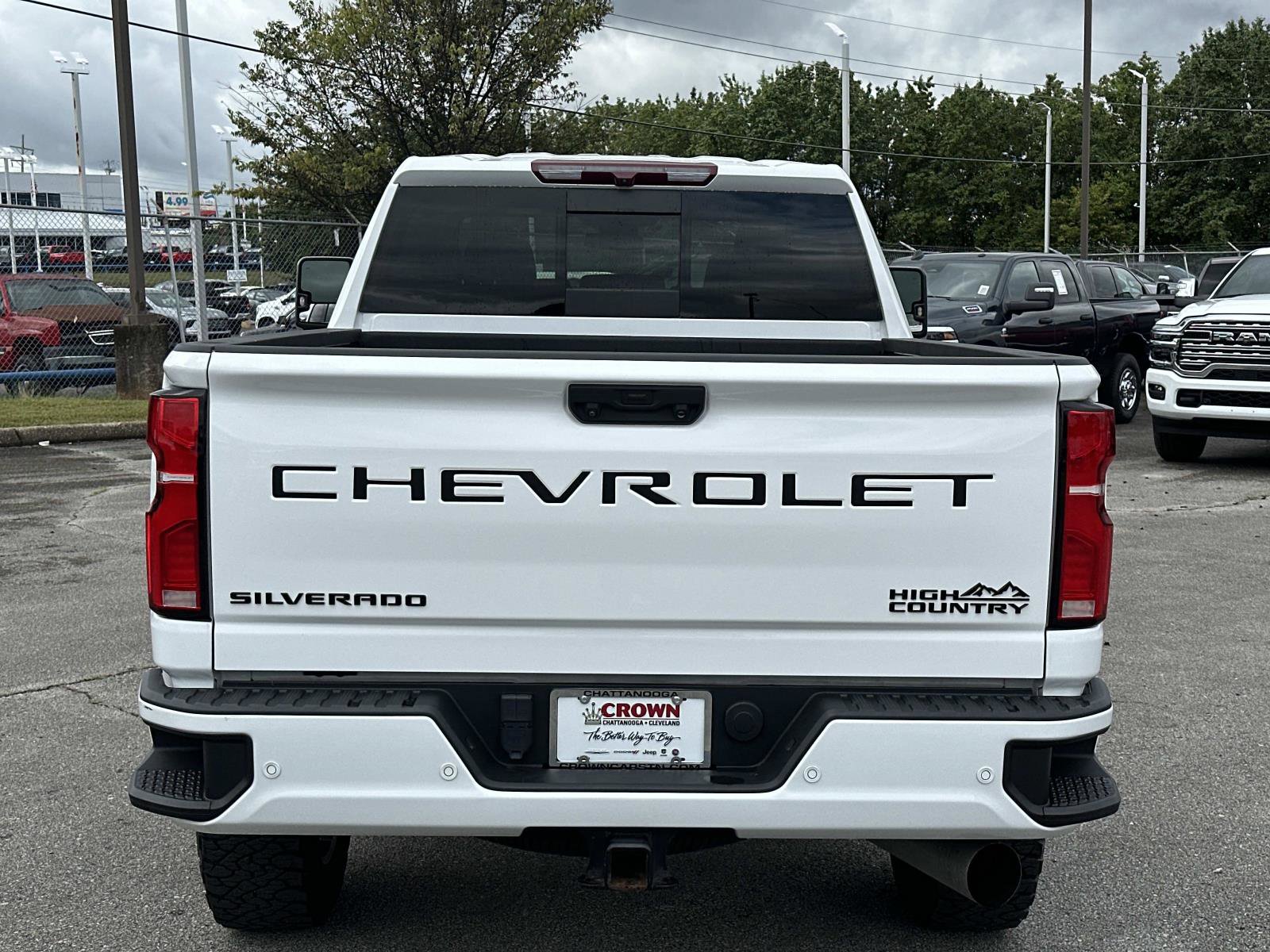 Certified 2024 Chevrolet Silverado 2500 High Country w/ LPO, Dark Essentials Package image 5