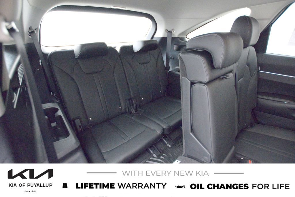 New 2026 Kia Sorento S image 14