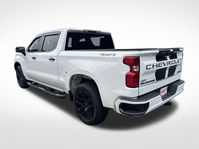 Used 2024 Chevrolet Silverado 1500 Custom w/ Rally Edition AWD/4WD image 5