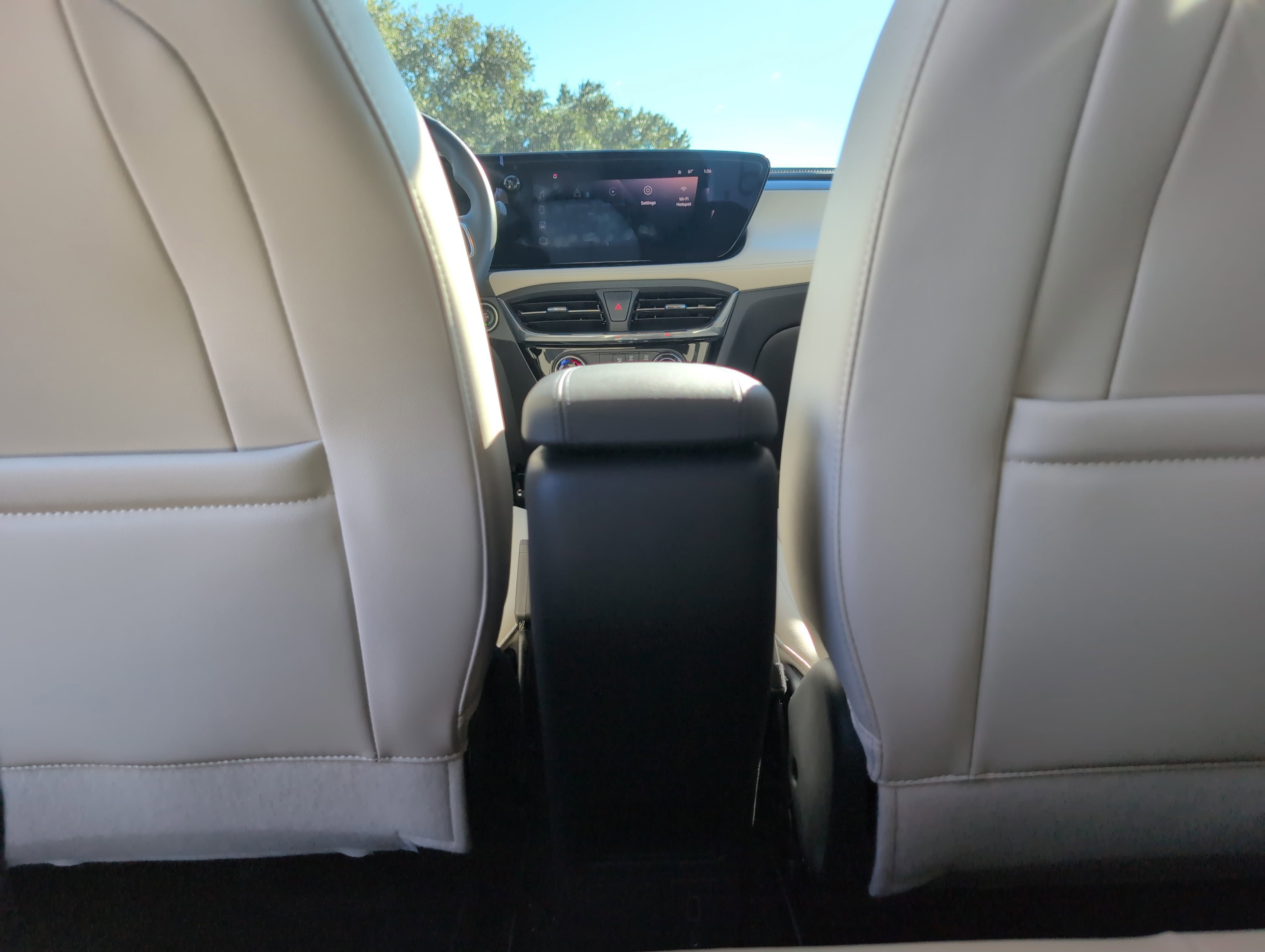 Certified 2025 Buick Encore GX Sport Touring image 30