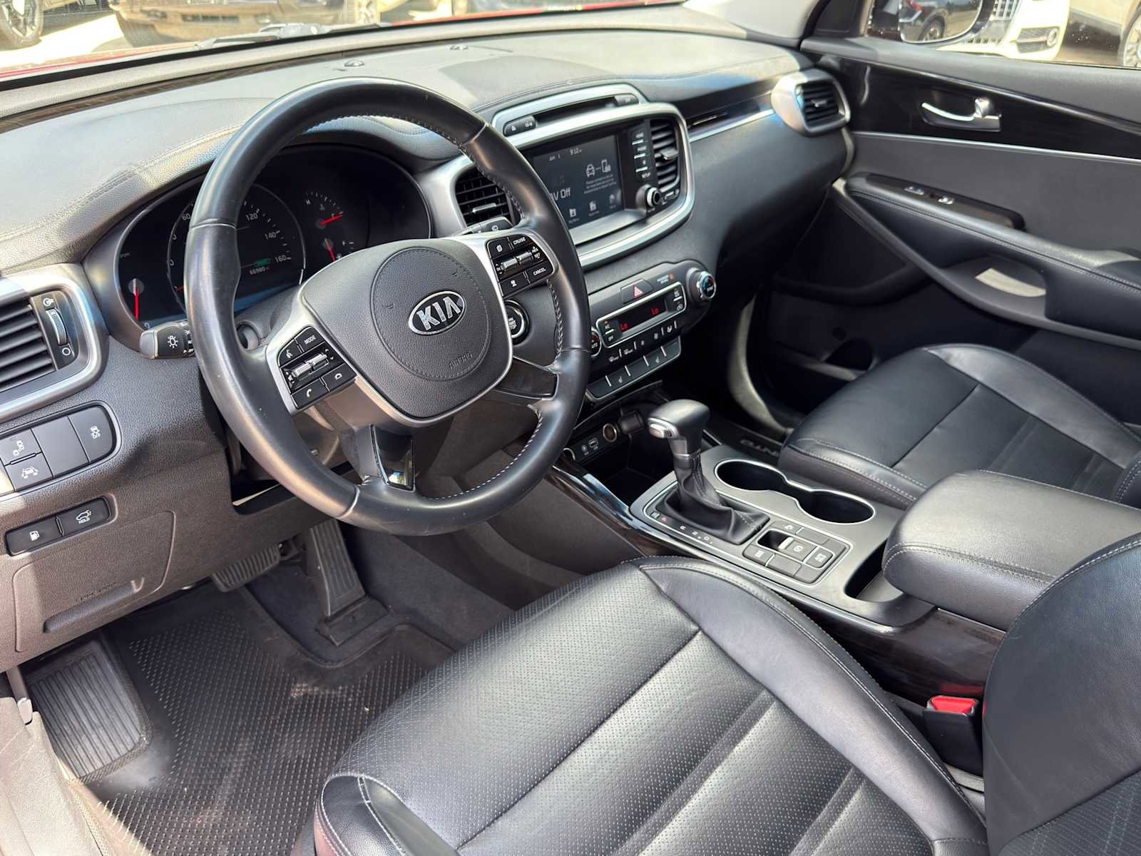 Used 2019 Kia Sorento EX FWD image 10