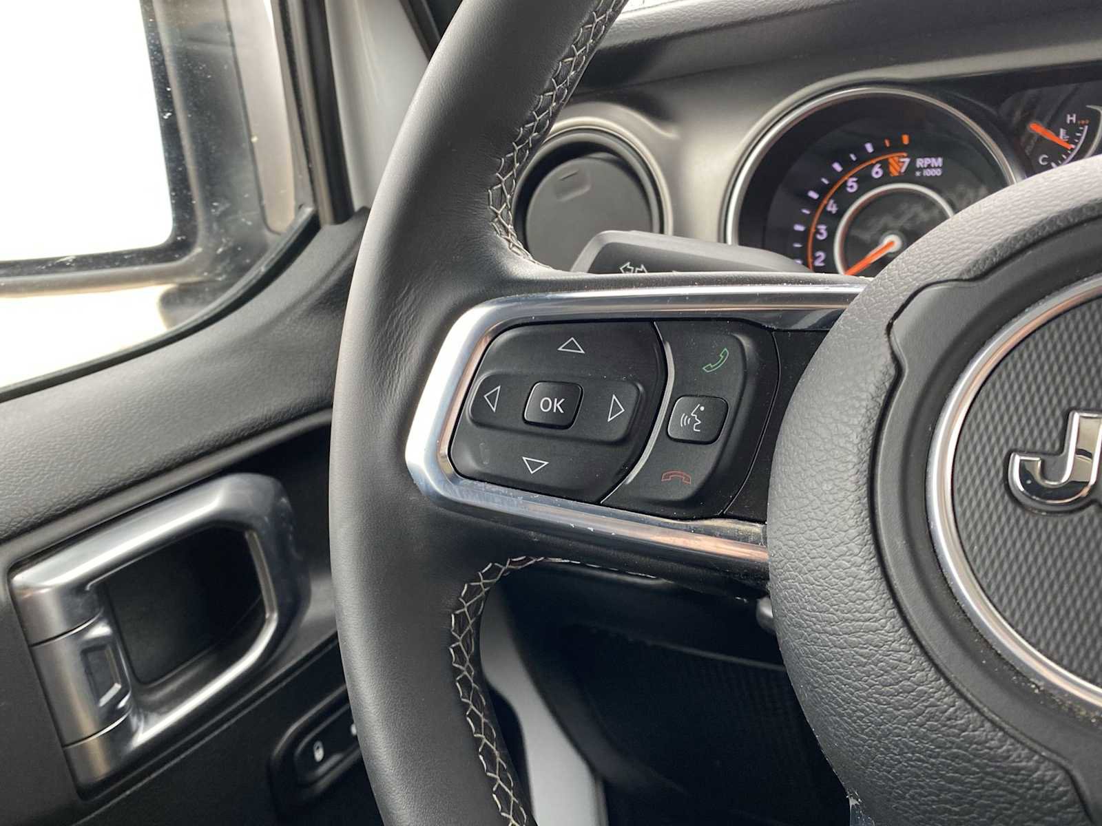 Certified 2020 Jeep Gladiator Sport w/ Quick Order Package 24S image 30