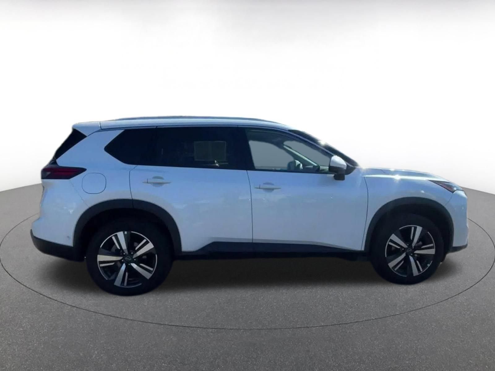 Used 2026 Nissan Rogue SL AWD/4WD image 13