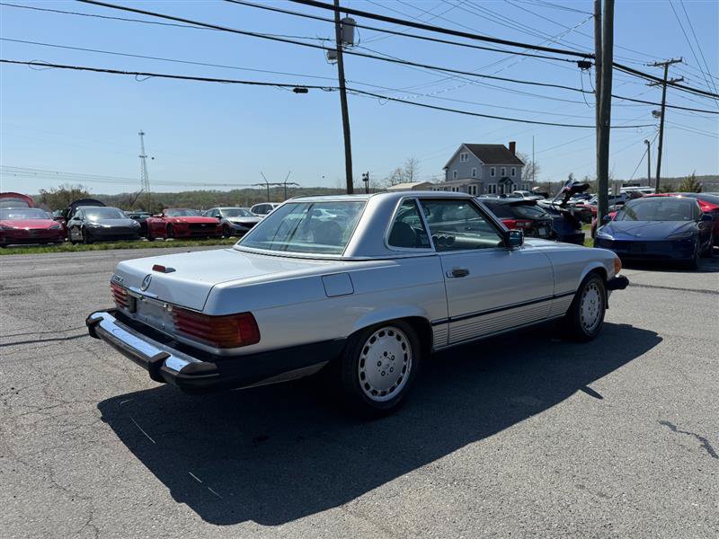Used 1988 Mercedes-Benz 560 SL image 5